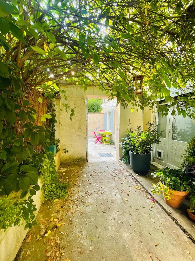 Le Jardin Croix Roussien Lägenhet Lyon Exteriör bild