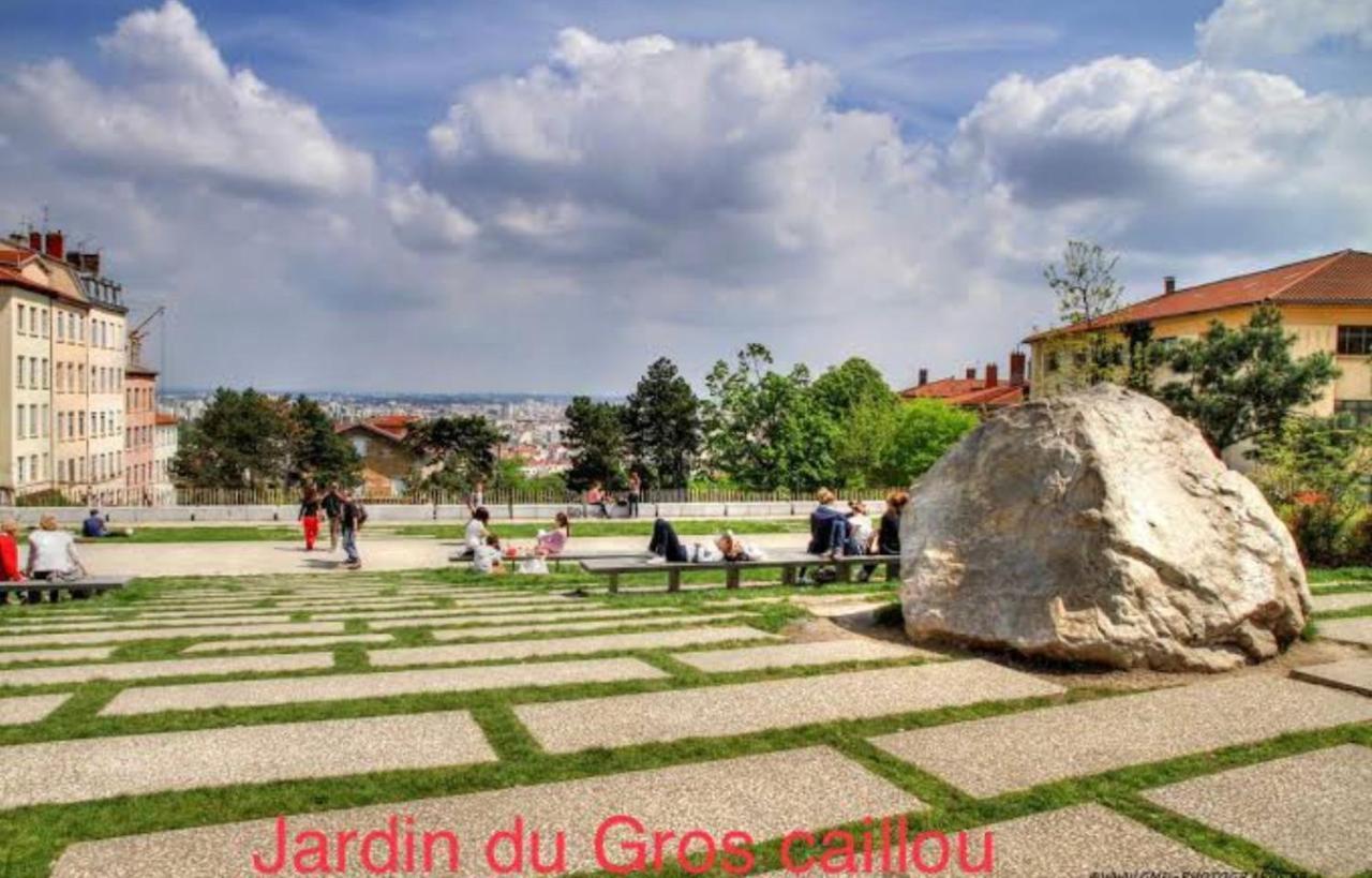 Le Jardin Croix Roussien Lägenhet Lyon Exteriör bild