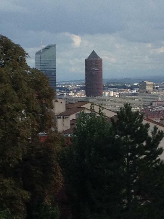 Le Jardin Croix Roussien Lägenhet Lyon Exteriör bild